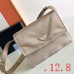 スーパーコピーブラダバッグ